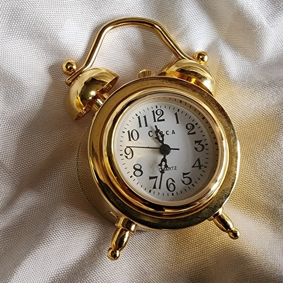 Mini vintage gold tone watch from the brand "Circa" - Quartz Analog Pre-owned - Picture 1 of 4